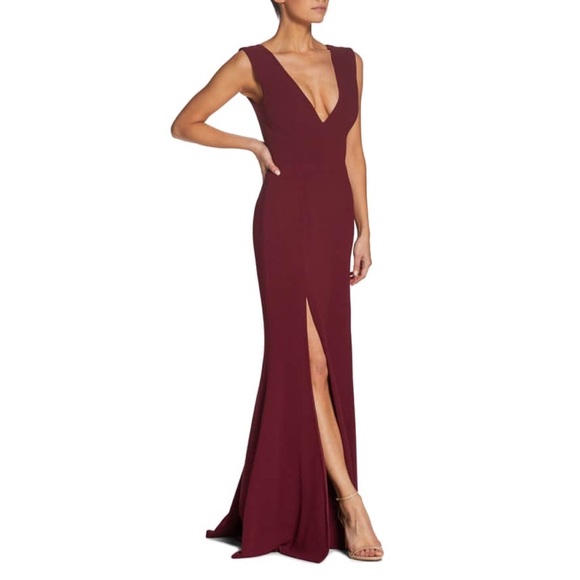Dress the Population Dresses & Skirts - DRESS THE POPULATION SANDRA CREPE GOWN 🌸IN STORES
